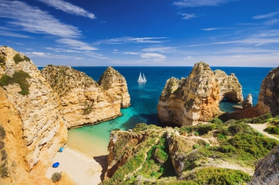 Bucht bei Lagos Algarve Portugal (kite_rin / stock.adobe.com)  lizenziertes Stockfoto 
Infos zur Lizenz unter 'Bildquellennachweis'